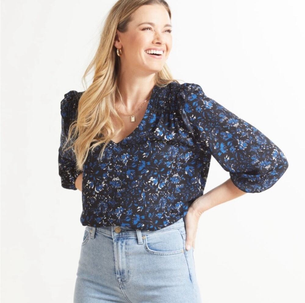 ROAN + RYAN Blouse Size Extra Small Top Evereve Black and Blue Floral Business